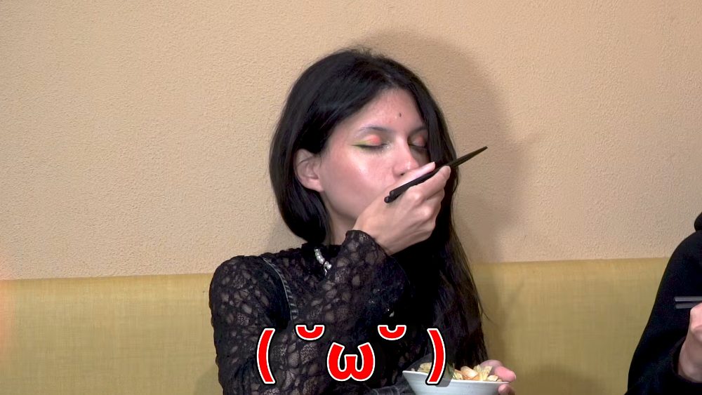 Real reaction to the Kirakuen salad at 熙楽苑 浅草本店, Tokyo