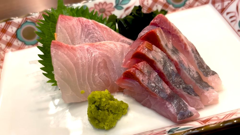 Kanpachi (amberjack) sashimi - UOHIDE 都議会横丁 魚秀 新宿店, Tokyo